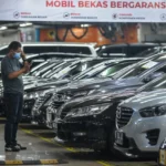 Pasar Mobil Bekas Tertekan