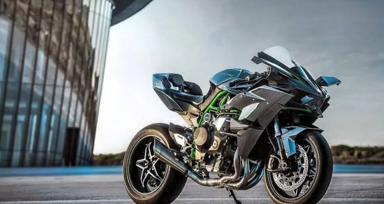 Motor Kawasaki 1000 cc, Dari ZX 10R hingga Ninja H2 yang Buas