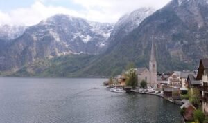 Wisata di Eropa Barat yang Memikat, dari Paris hingga Pegunungan Alpen